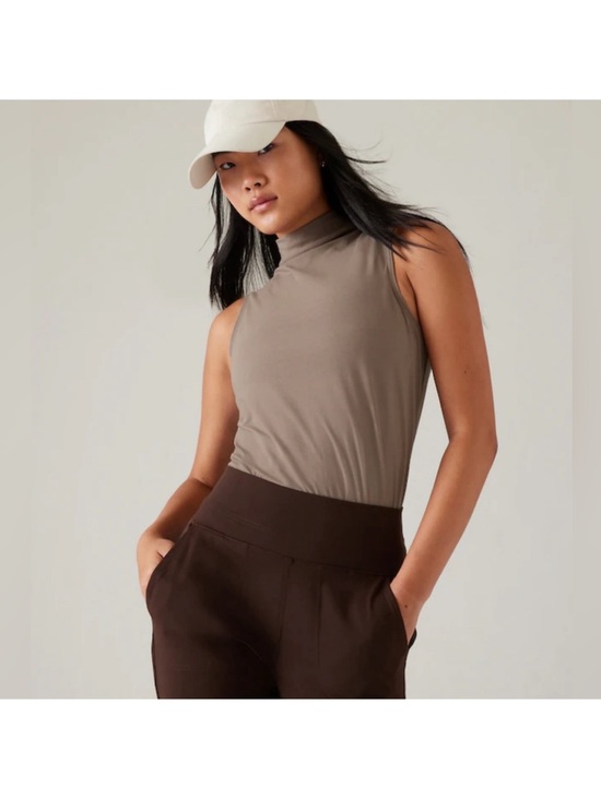 Athleta Tops - Athleta Outbound II Mock Neck Tank Top Mauve Brown Sleeveless XS